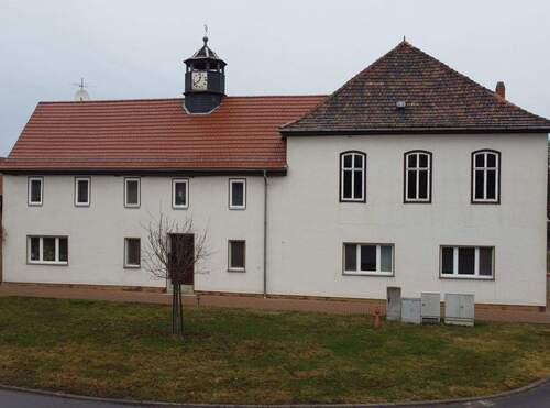 Frontansicht - 1 Zimmer Mehrfamilienhaus, Wohnhaus in Buttstädt