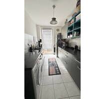 Kopernikusplatz ! Charmante 3 Zi.-Altbau-Whg, 75 m², Balkon, EBK gegen Ablöse, im 3. OG ohne Aufzug - Nürnberg Steinbühl