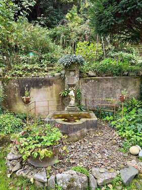 Wiehre-Günterstal: Garten für 4 sich einige Käufer - 