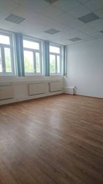 Teilansicht Büro - Büro mit 57,00 m&sup2; in Dresden zur Miete