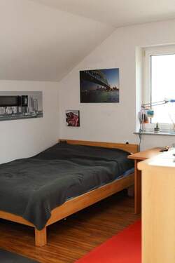 Zimmer 2 - 