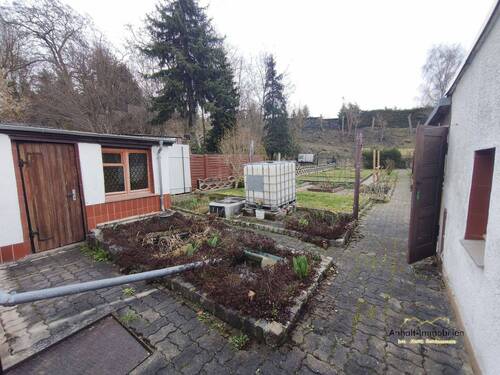 Garten (2) - 3 Zimmer Doppelhaushälfte in Holzweißig