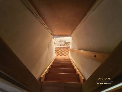 Treppe zum keller - 