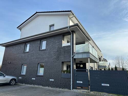 Seitenansicht - ** Attraktive neuwertige Eigentumswohnung in KFW 40 Energieeffizienzhaus zu verkaufen!**