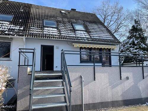 Haus Gartenansicht - 4 Zimmer Reihenendhaus in Bremen