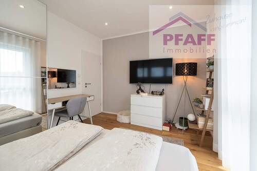 Schlafzimmer 2 (1) - 