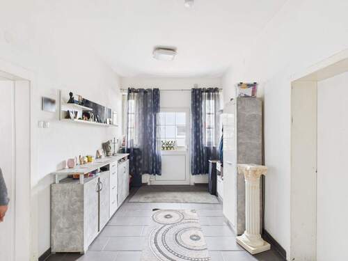 Flur - 5 Zimmer Einfamilienhaus zum Kaufen in Porta Westfalica