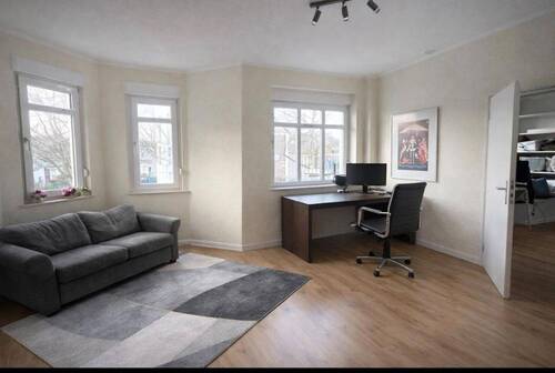 Erkerzimmer 1. OG (bearbeitet) - 