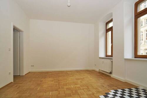 Wohnen - 2 Zimmer Etagenwohnung in Dresden