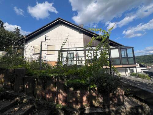 Haus 1 Seitenansicht - 1 Zimmer Mehrfamilienhaus, Wohnhaus in Hochstetten-Dhaun