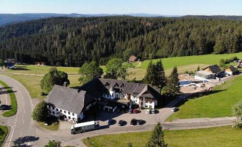 Bild 1 - 12 teilmöb. Einzelwhgen & 3 Haus-Grundstücke in naturnaher Lage mit wunderv.Ausblick & Garten