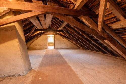 Dachboden mit Ausbaupotenzial - 