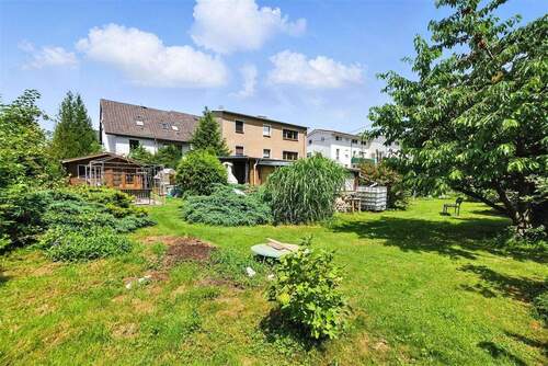 Haus und Grundstück - Haus mit solider Basis und großem Garten, Garage & Gartenlaube in Chemnitz-Wittgensdorf!