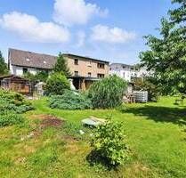 Vor den Toren von Chemnitz: Einfamilienhaus mit Gartenoase und Garage, ideal für Paare & kleine Familien