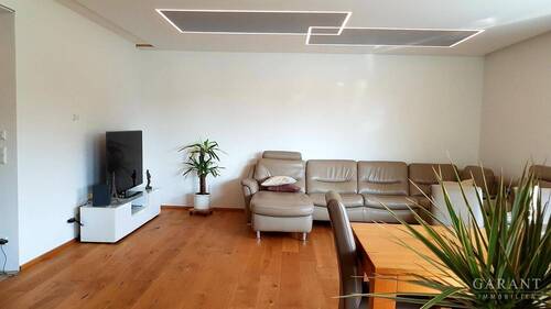 Wohnzimmer Teilansicht - 5 Zimmer Terrassenwohnung in Bad Friedrichshall