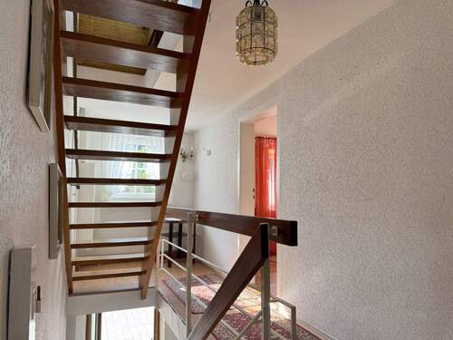 Flur - Einfamilienhaus mit 150,00 m² in Bad Mergentheim / Wachbach zum Kaufen