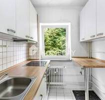 ETW mit Balkon in grüner Lage | In frisch saniertem MFH | 1. OG - Bad Segeberg