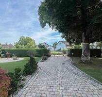 Wertiges Einfamilienhaus mit parkähnlichem Grundstück & großer Privatsphäre! - Garching an der Alz