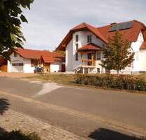 Neuwertiges Gehobenes 1 Familien Landhaus mit ausgebautem Dach - Homberg/Efze Roppershain