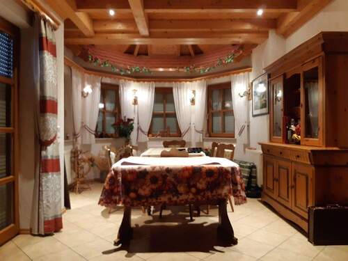 Esszimmer - Mehrfamilienhaus, Wohnhaus mit 220,00 m&sup2; in Homberg/Efze zum Kaufen