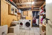 Waschküche mit separatem WC - 