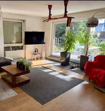 Wohnzimmer - Erdgeschoßwohnung mit Garten in zentraler Lage Mönchengladbach-Wickrath