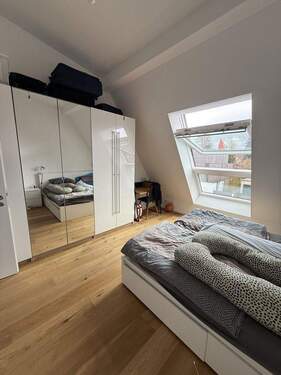 Großes Schlafzimmer im DG - 