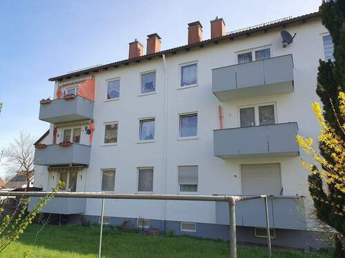 Balkon - 2-Zi-Whg sucht HANDWERKER (mit Balkon in Vöhringen Stadt)