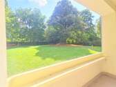 Loggia mit Blick ins Grüne - *Einziehen+Wohlfühlen* Loggia und Blick ins Grüne, Stellplatz, Keller+Boden