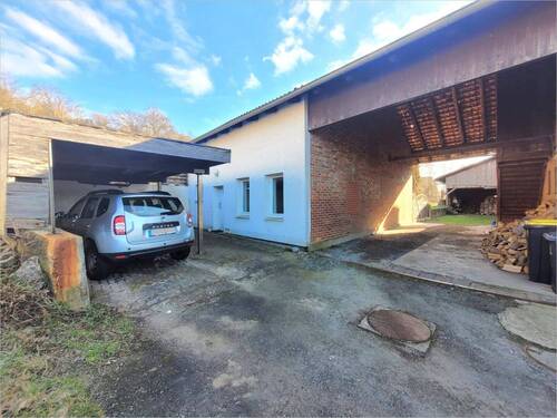 Außenansicht - Sanierungsbedürftiges Einfamilienhaus