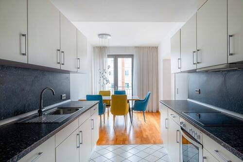 Küche mit Essbereich - 