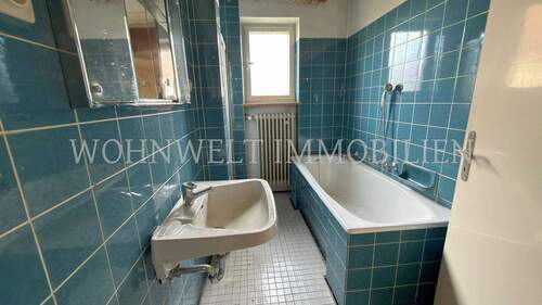 Badezimmer EG - Einfamilienhaus mit 200,10 m&sup2; in Moosburg zum Kaufen