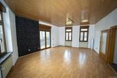 Wohnzimmer 1. OG - Mehrfamilienhaus, Wohnhaus zum Kaufen in Püttlingen