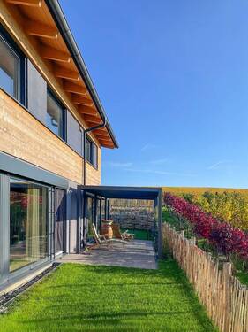 Terrasse in Westausrichtung - 5 Zimmer Einfamilienhaus in Nordheim am Main