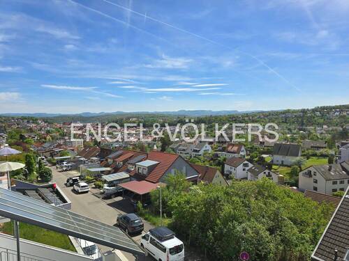 Aussicht über ganz Tübingen - Etagenwohnung mit 136,00 m&sup2; in Tübingen zum Kaufen