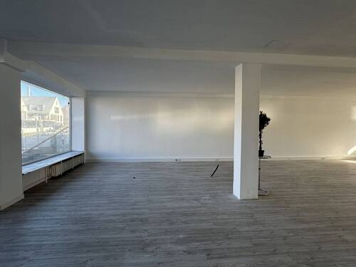 Fläche - Gewerbeobjekt (Büro, Produktion, Verkauf) in Wenningstedt-Braderup zur Miete