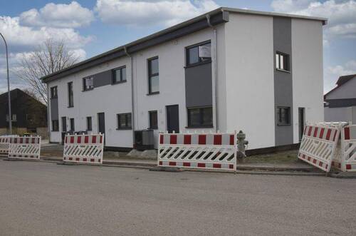 Bild 1 - Neubau Reihenmittehaus in Oberstreu -Provisionsfrei-