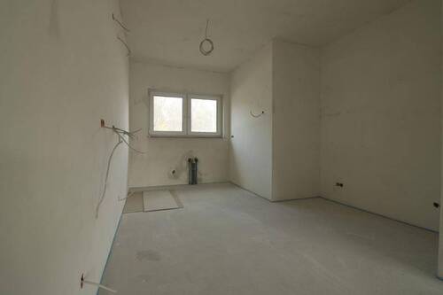 Offene Küche mit der Möglichkeit noch eine Spreise - Reihenendhaus mit 146,00 m² in Oberstreu zum Kaufen