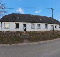Zweifamilienhaus mit 2.700 m² Grundstück & großem Ausbaupotenzial - Zölkow Hof Grabow