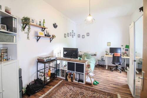 Schlafzimmer 3 - Etagenwohnung mit 93,10 m&sup2; in Hannover zum Kaufen
