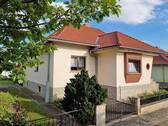 seitliche Ansicht - 5 Zimmer Einfamilienhaus in Roßleben