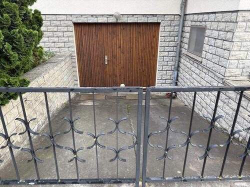 Große Garage - 