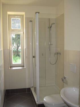 Badezimmer - 2 Zimmer Etagenwohnung zum Kaufen in Dresden