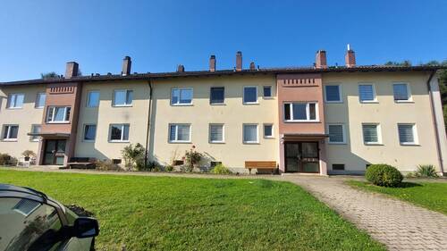 Ansicht direkt.jpg - 2 Zimmer Mehrfamilienhaus, Wohnhaus zum Kaufen in Eschenbach i.d.OPf.