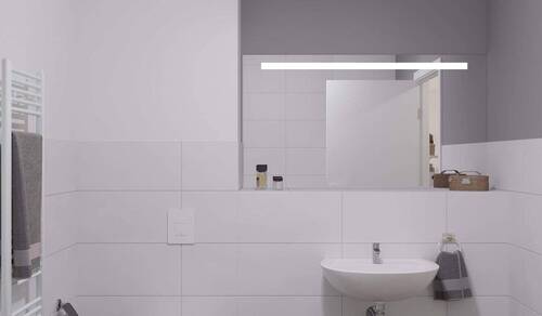 Modern gefliestes Badezimmer mit Badewanne - 