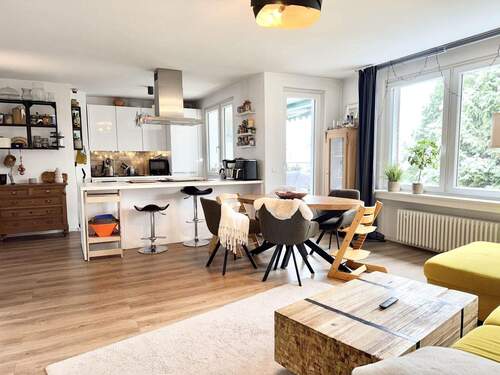 Wohn und Essbereich - Stilvolle 4-Zimmer-Wohnung im 2. Obergeschoss - nahezu kernsaniert & modern geschnitten