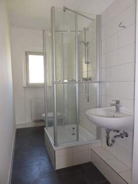 Bad - 2 Zimmer Etagenwohnung zur Miete in Brandenburg an der Havel