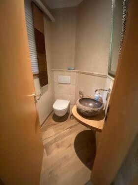 WC - 