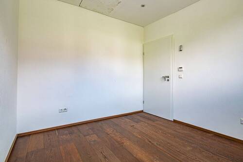 Büro/Ankleidezimmer - 