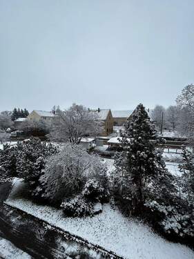 Blick vom Balkon - 4 Zimmer Etagenwohnung in Klipphausen